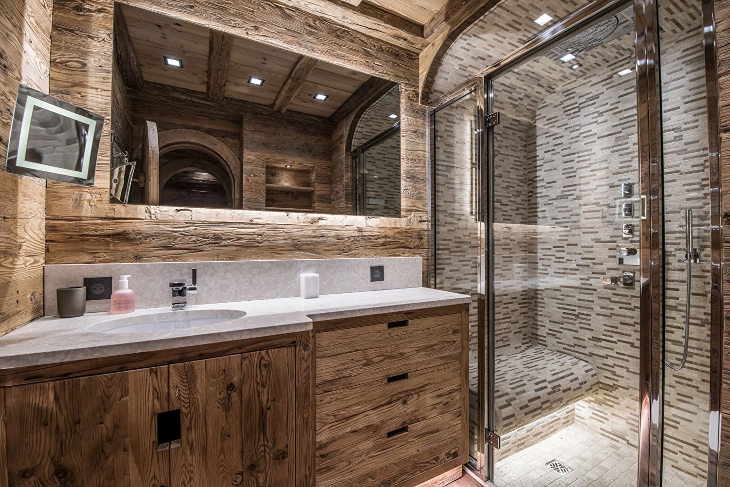 Un chalet d'auteur au coeur de Courchevel