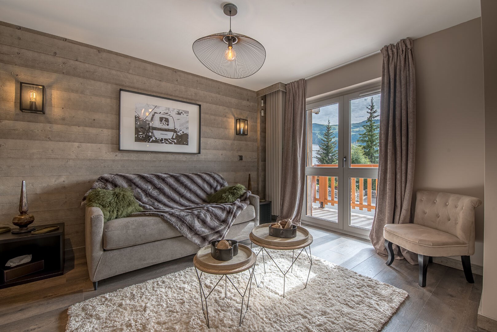 MÉRIBEL - APPARTEMENT RÉNOVÉ PROCHE DES PISTES