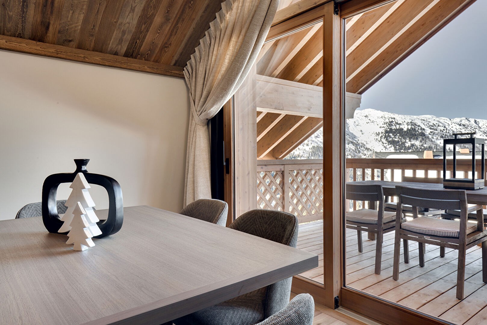 SUR LES PISTES, APPARTEMENT FAMILIAL AVEC CHEMINÉE