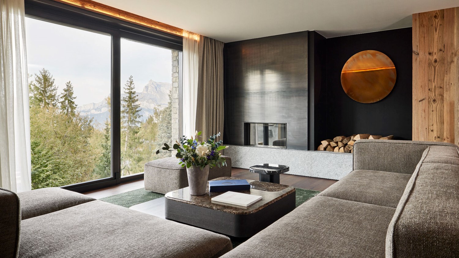 Apartment with open perspective