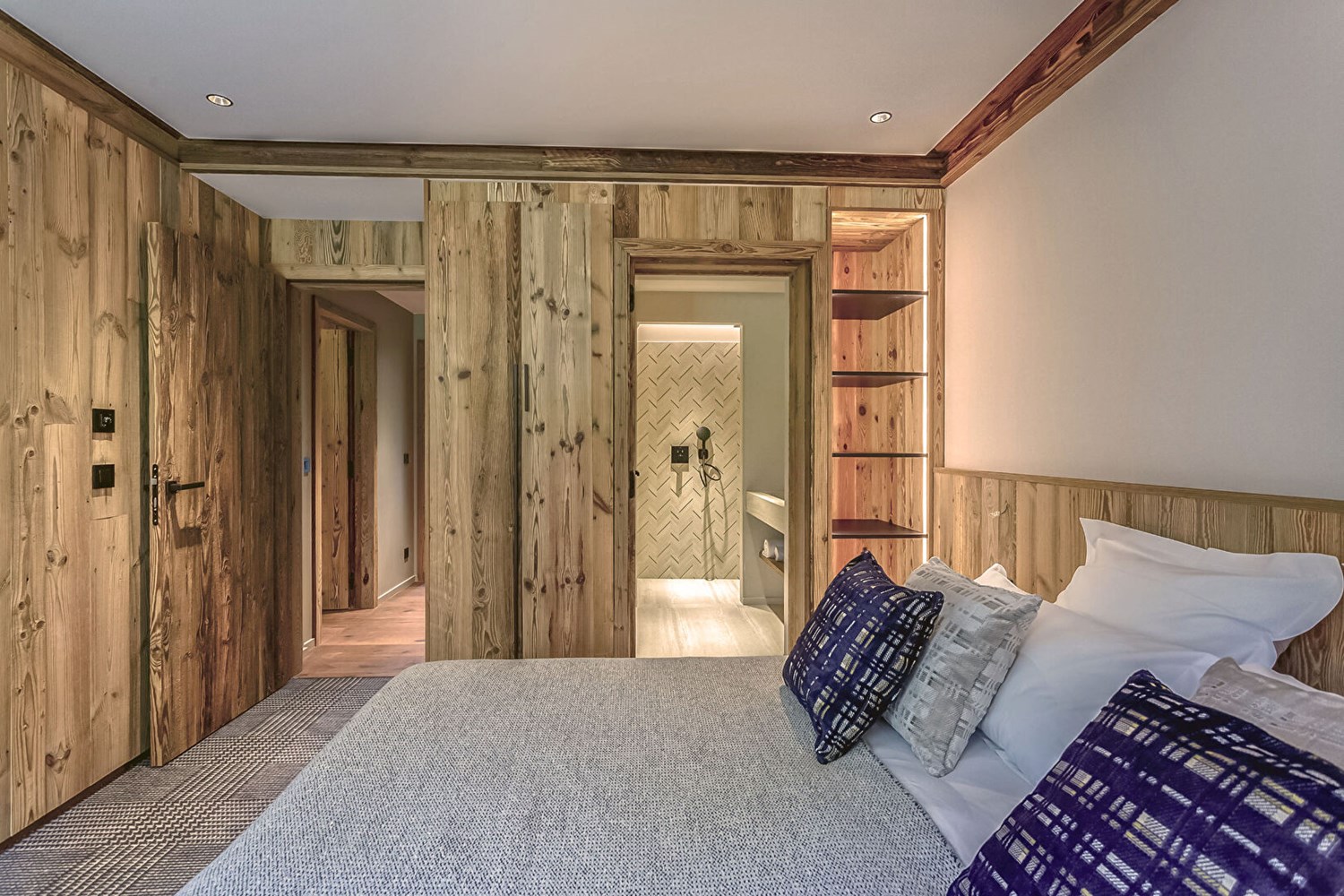 Appartement lumineux aux suites raffinées