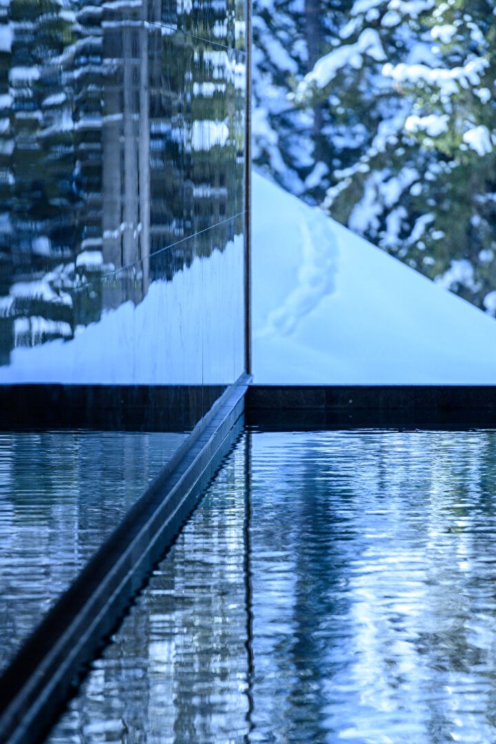 SUR LES HAUTEURS - REGARD OUVERT SUR LA MONTAGNE