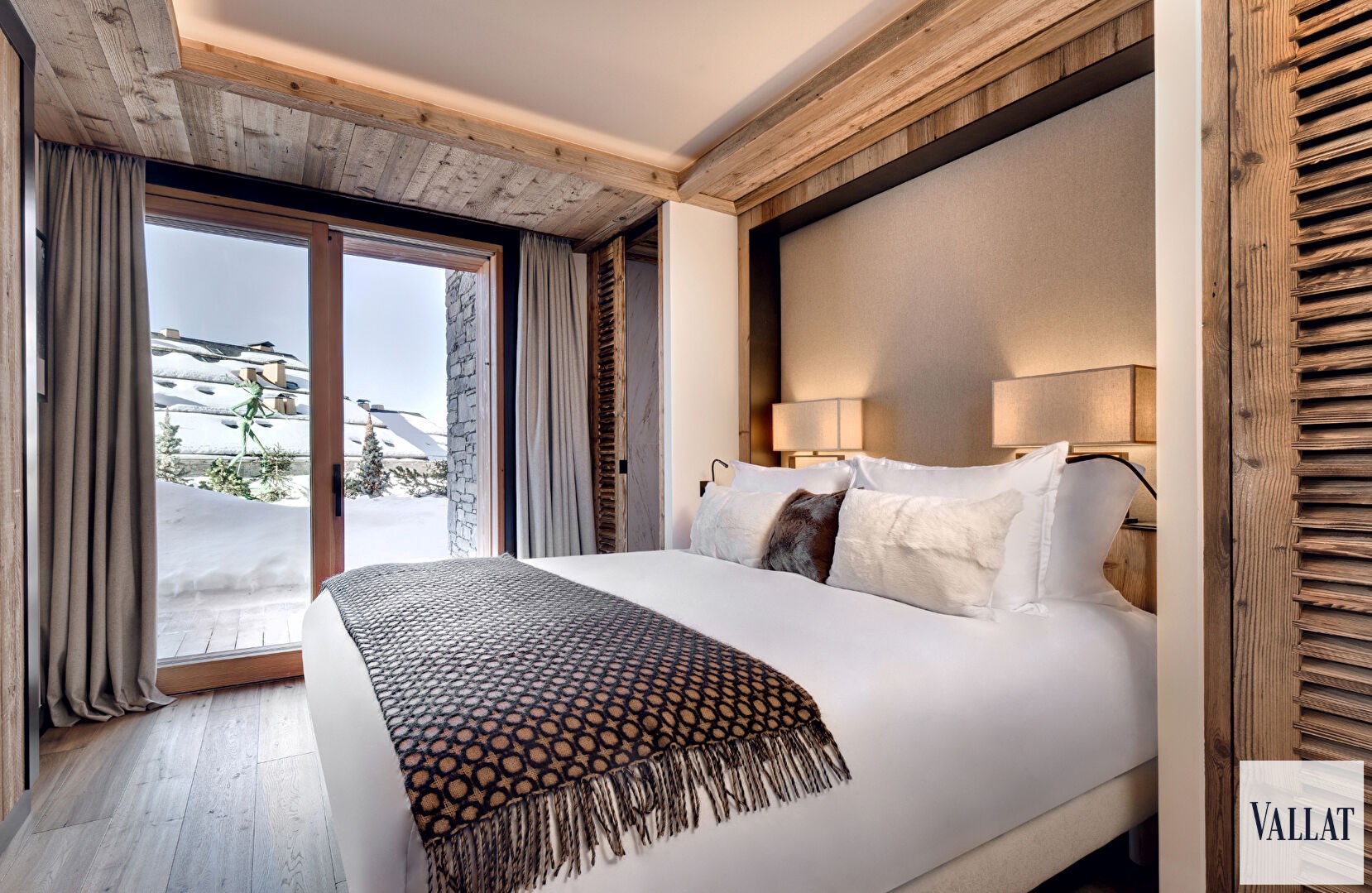 SKIS AUX PIEDS - APPARTEMENT AVEC TERRASSE PANORAMIQUE