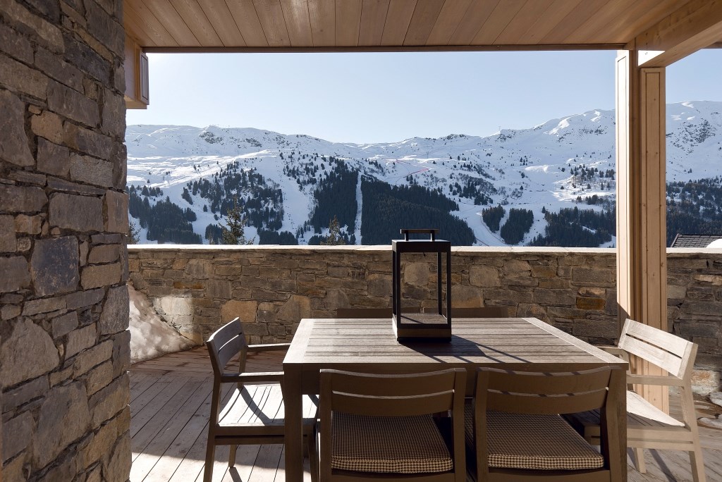 SKIS AUX PIEDS - APPARTEMENT AVEC TERRASSE PANORAMIQUE
