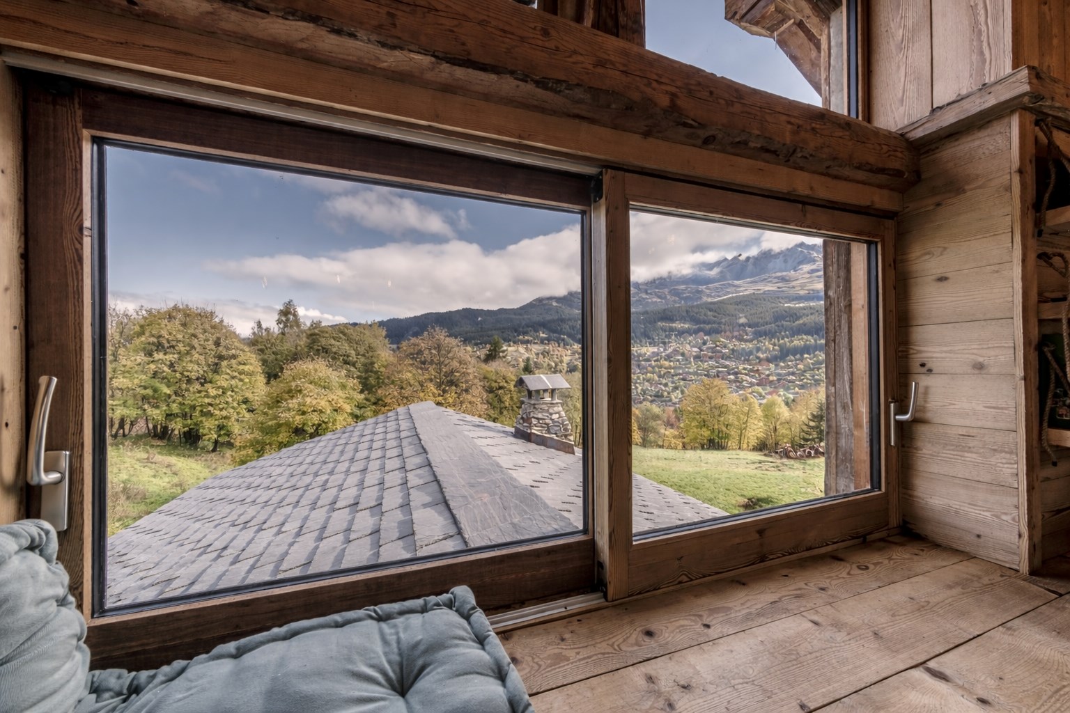 MÉRIBEL, MONTAGNETTE RÉNOVÉE, EN PLEINE NATURE