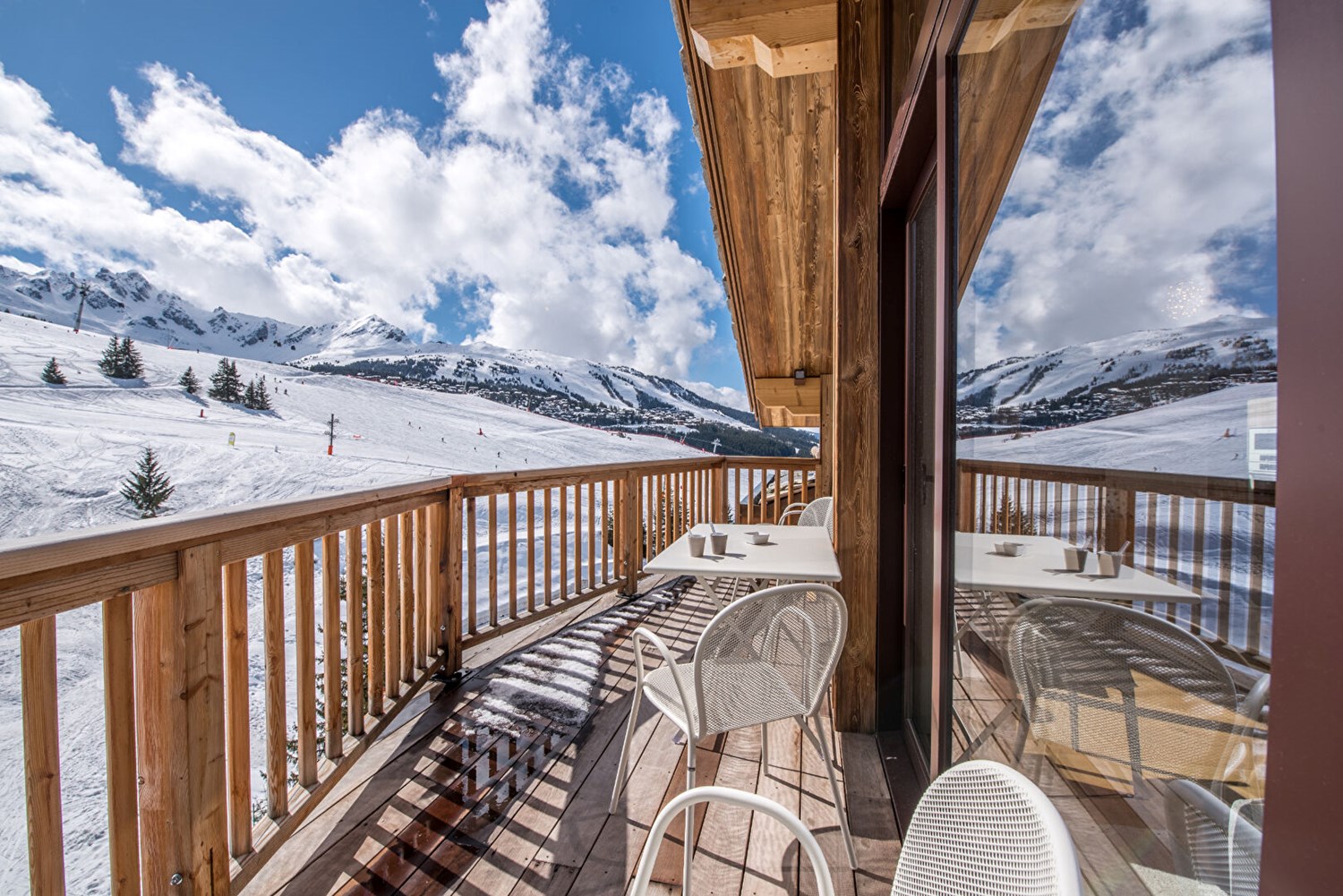 Penthouse skis aux pieds à Courchevel Moriond