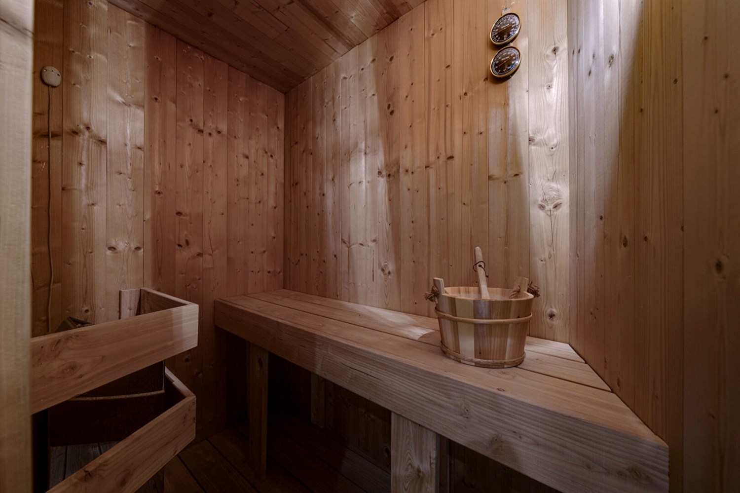 CHALET 5 bedrooms+ terrace between Val d'Isère and Tignes