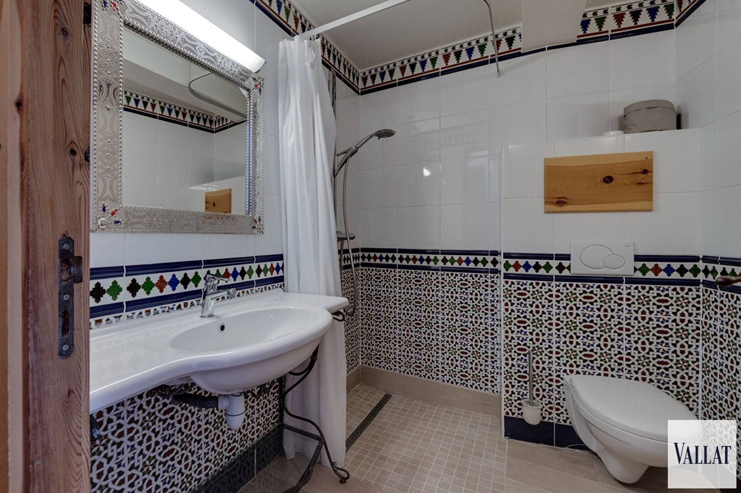 CHALET 5 bedrooms+ terrace between Val d'Isère and Tignes