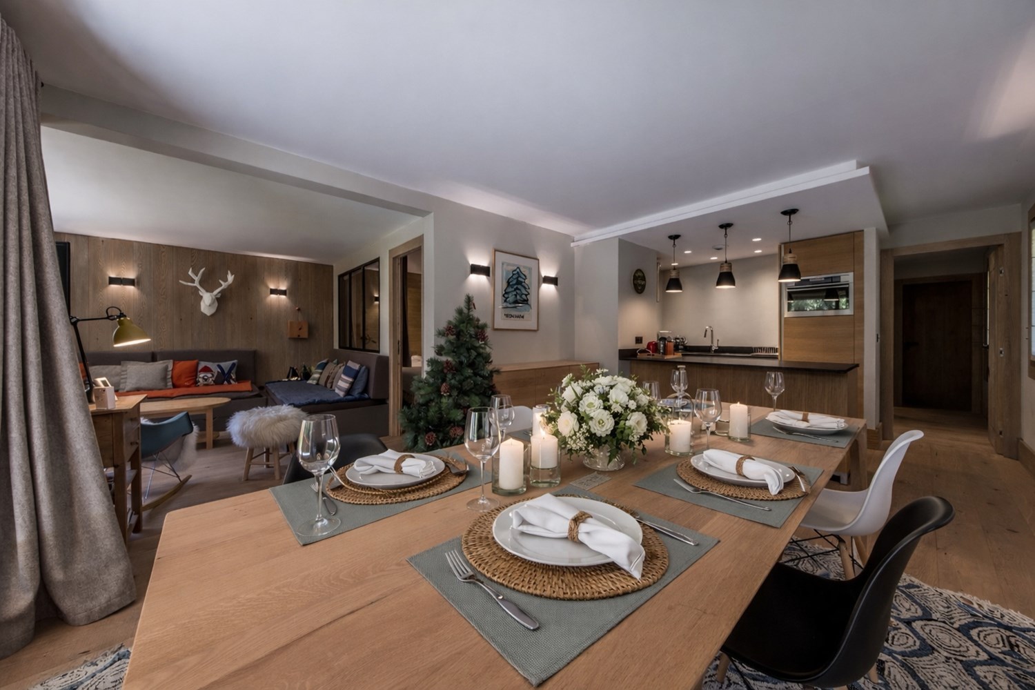 EXCLUSIVE - EXCEPTIONAL APARTMENT AT THE FOOT OF THE SLOPES