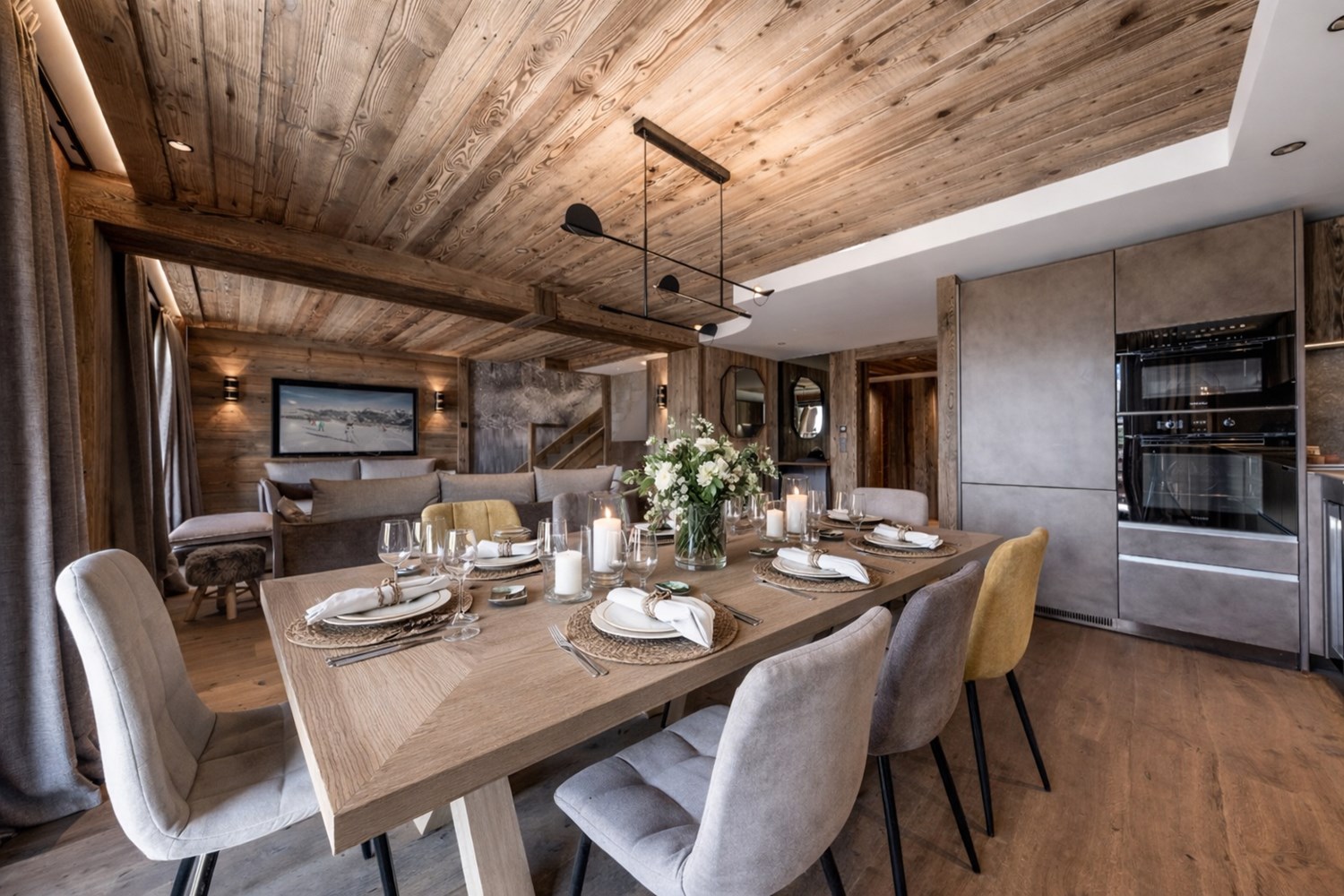 MERIBEL - EXCEPTIONAL SKI-IN/SKI-OUT APARTMENT