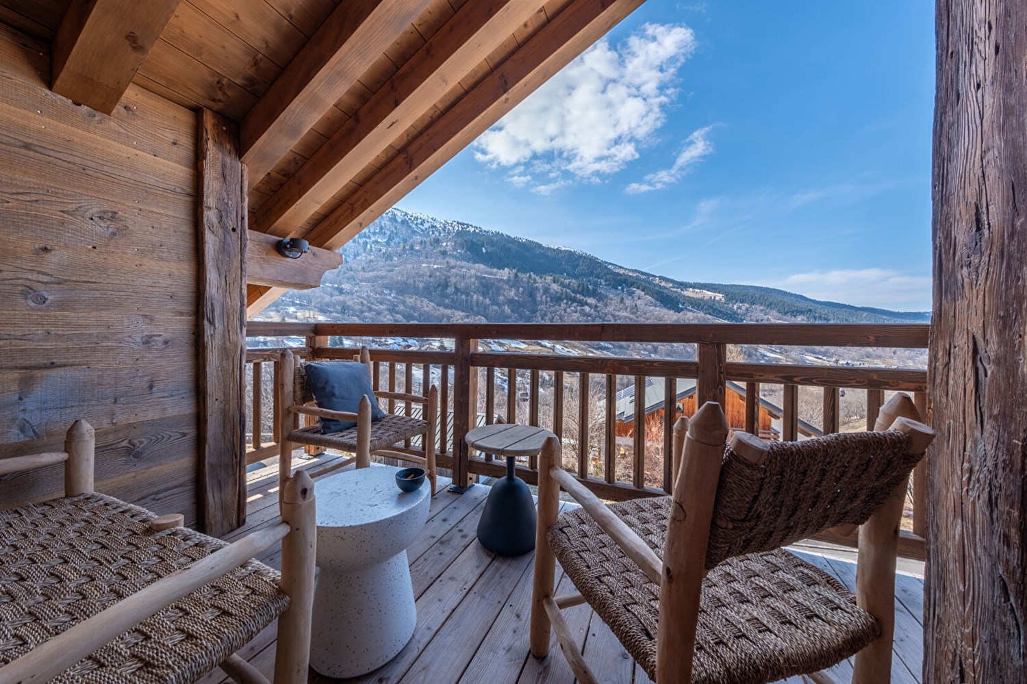 LES VILLAGES - CHARMING NEW CHALET