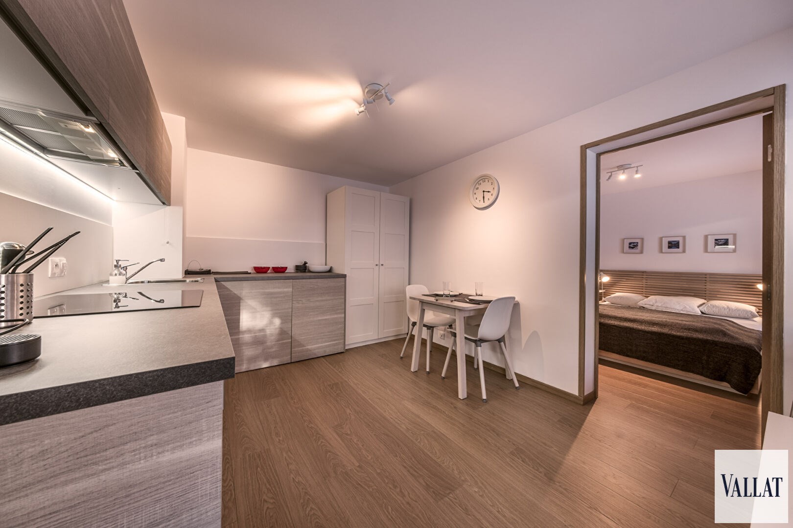 MERIBEL - IDEAL SKI-IN/SKI-OUT POOL