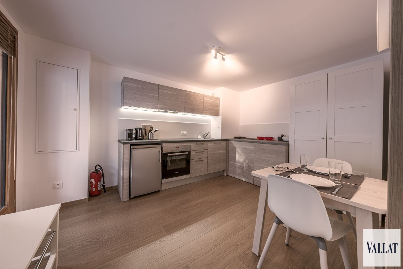 MERIBEL - IDEAL SKI-IN/SKI-OUT POOL