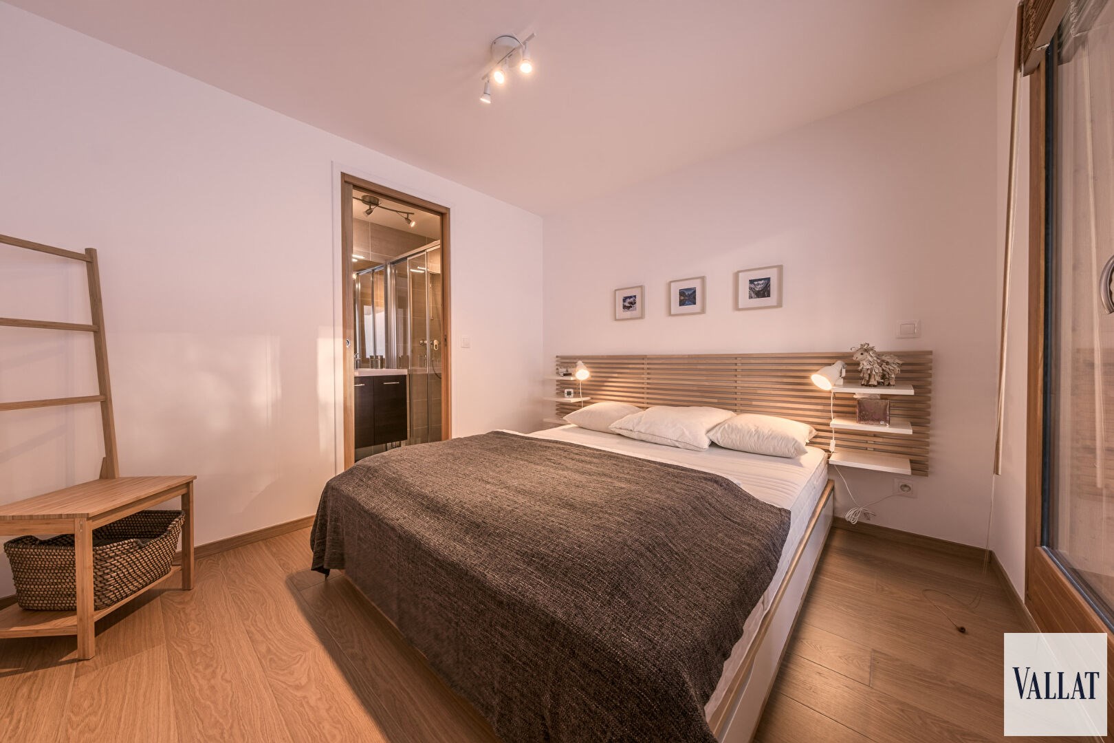 MERIBEL - IDEAL SKI-IN/SKI-OUT POOL