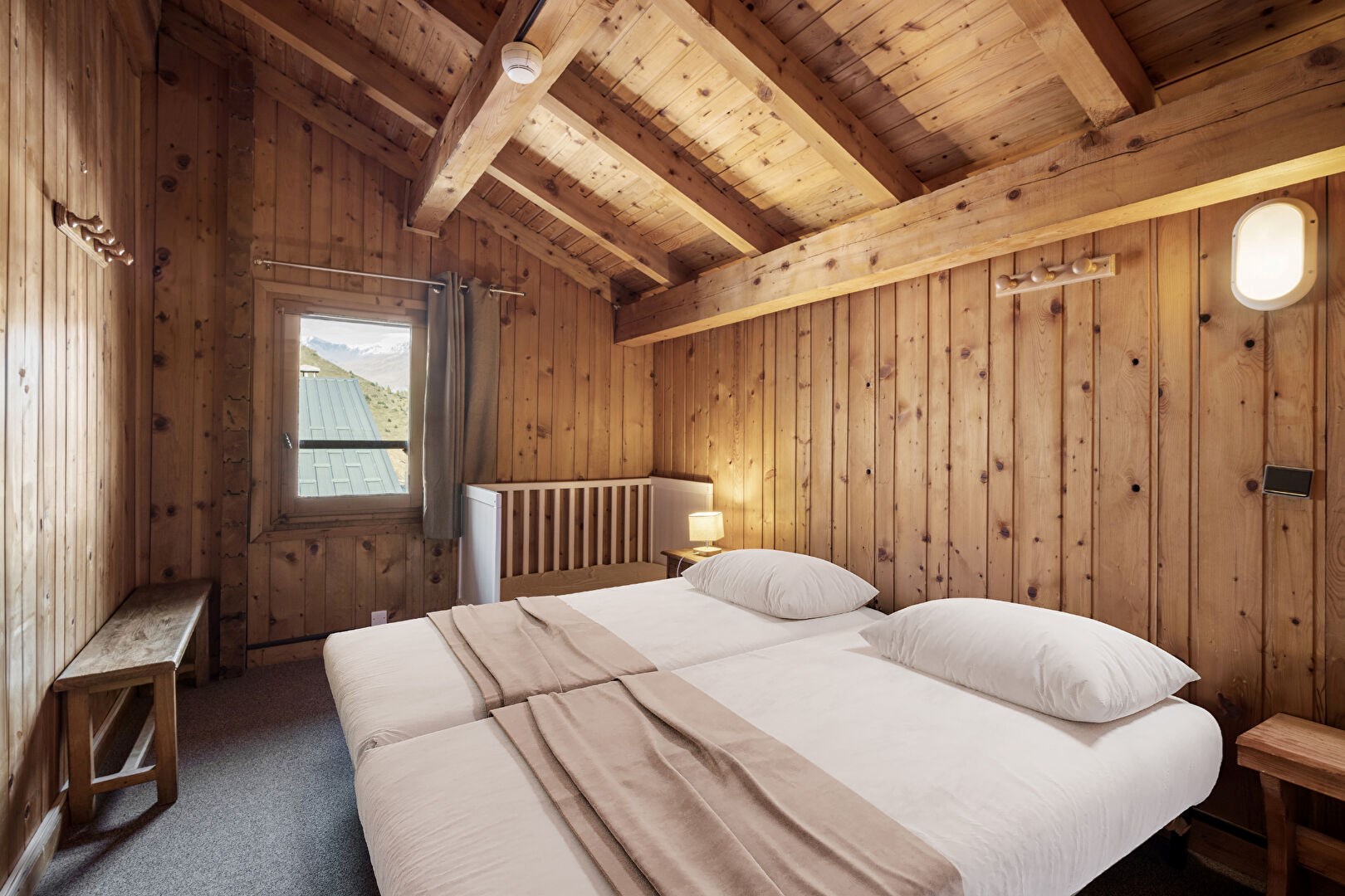 Rare Chalet au pied des pistes à TIGNES