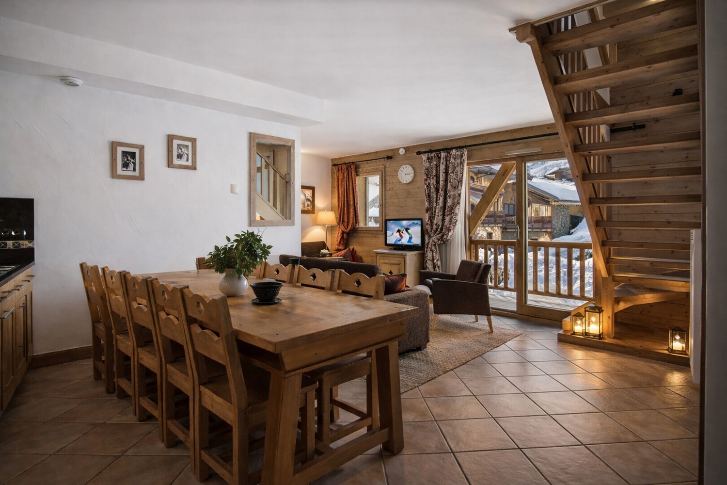 4 Bedrooms ski in ski out in Tignes Les Almes