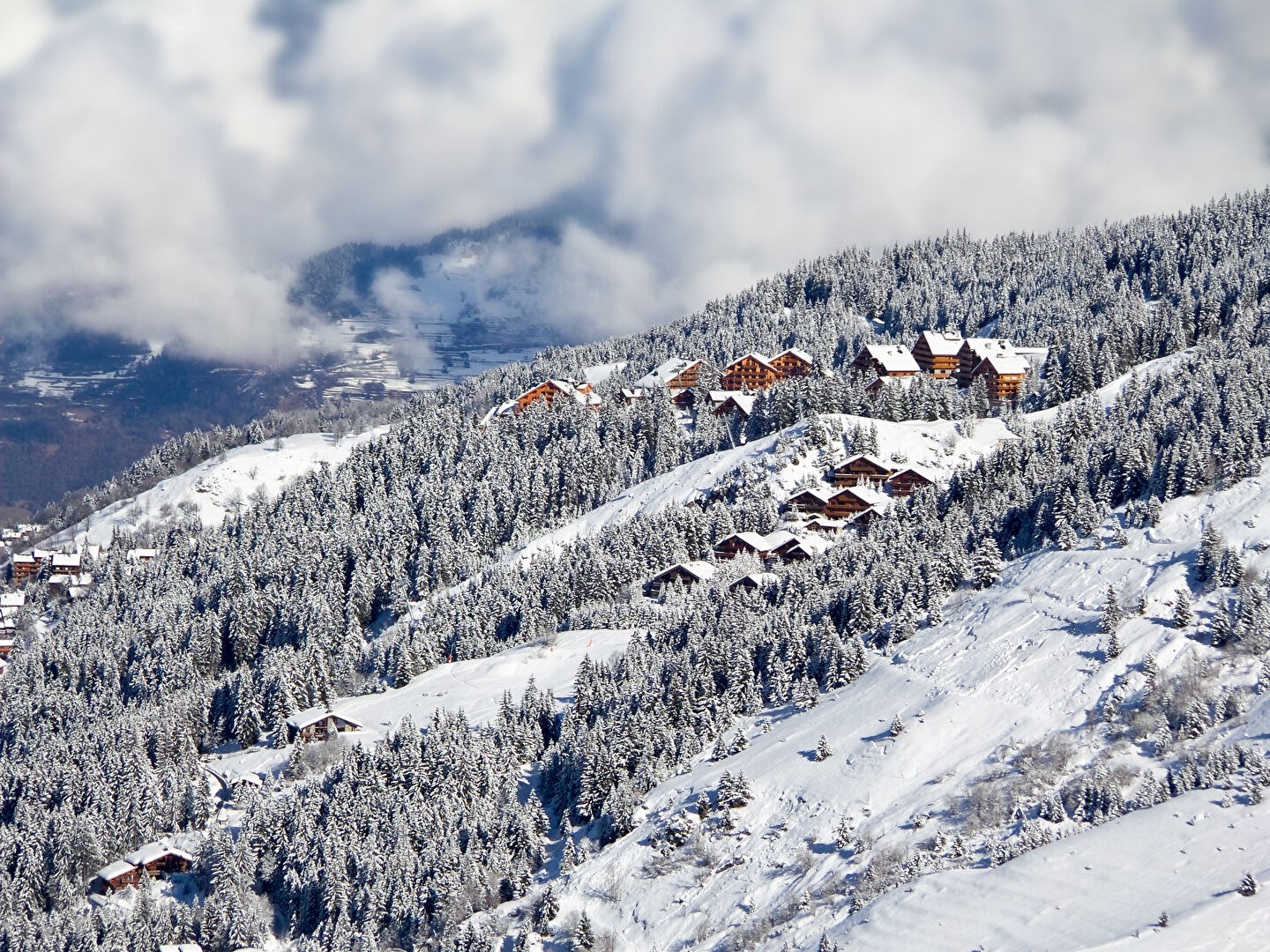 ROUTE DES CHALETS, UNE ADRESSE À PART