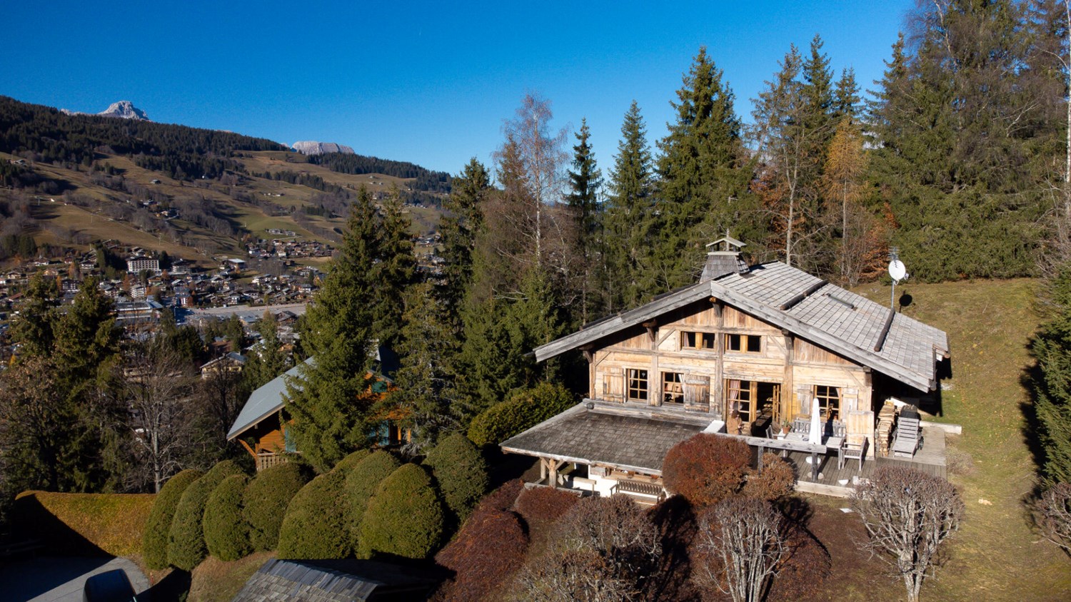Chalet de caractère SKI-IN SKI-OUT à Megève
