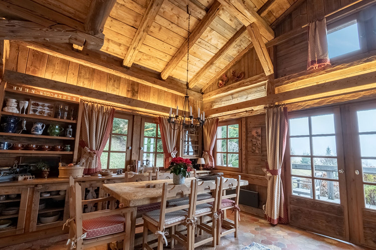 Chalet de caractère SKI-IN SKI-OUT à Megève