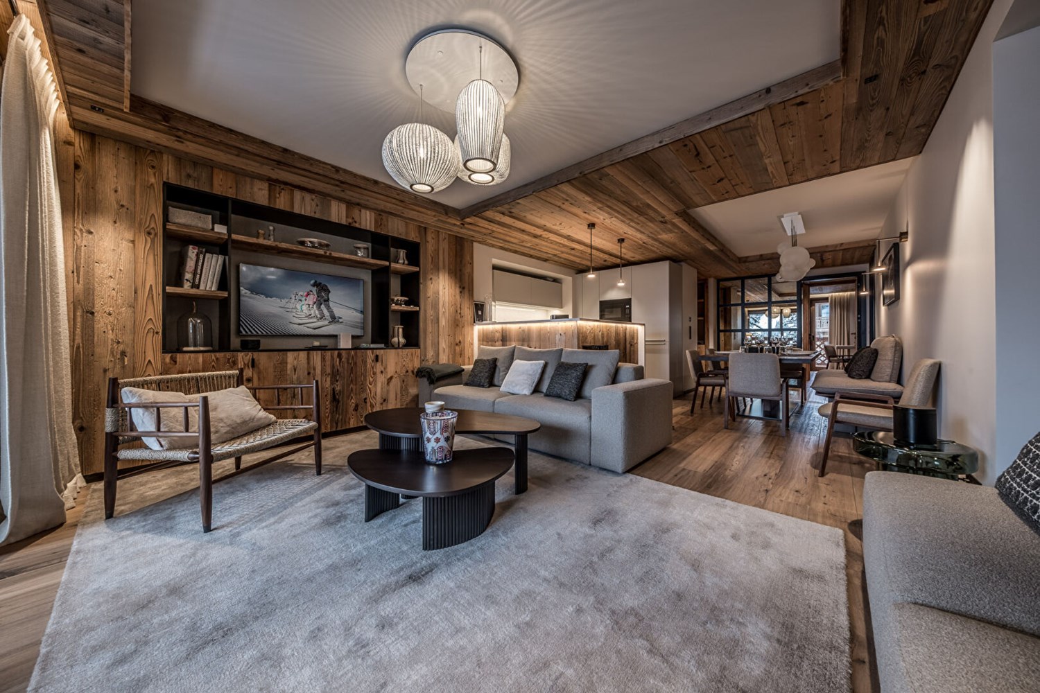 MERIBEL - SUPERB LUXURY APARTMENT
