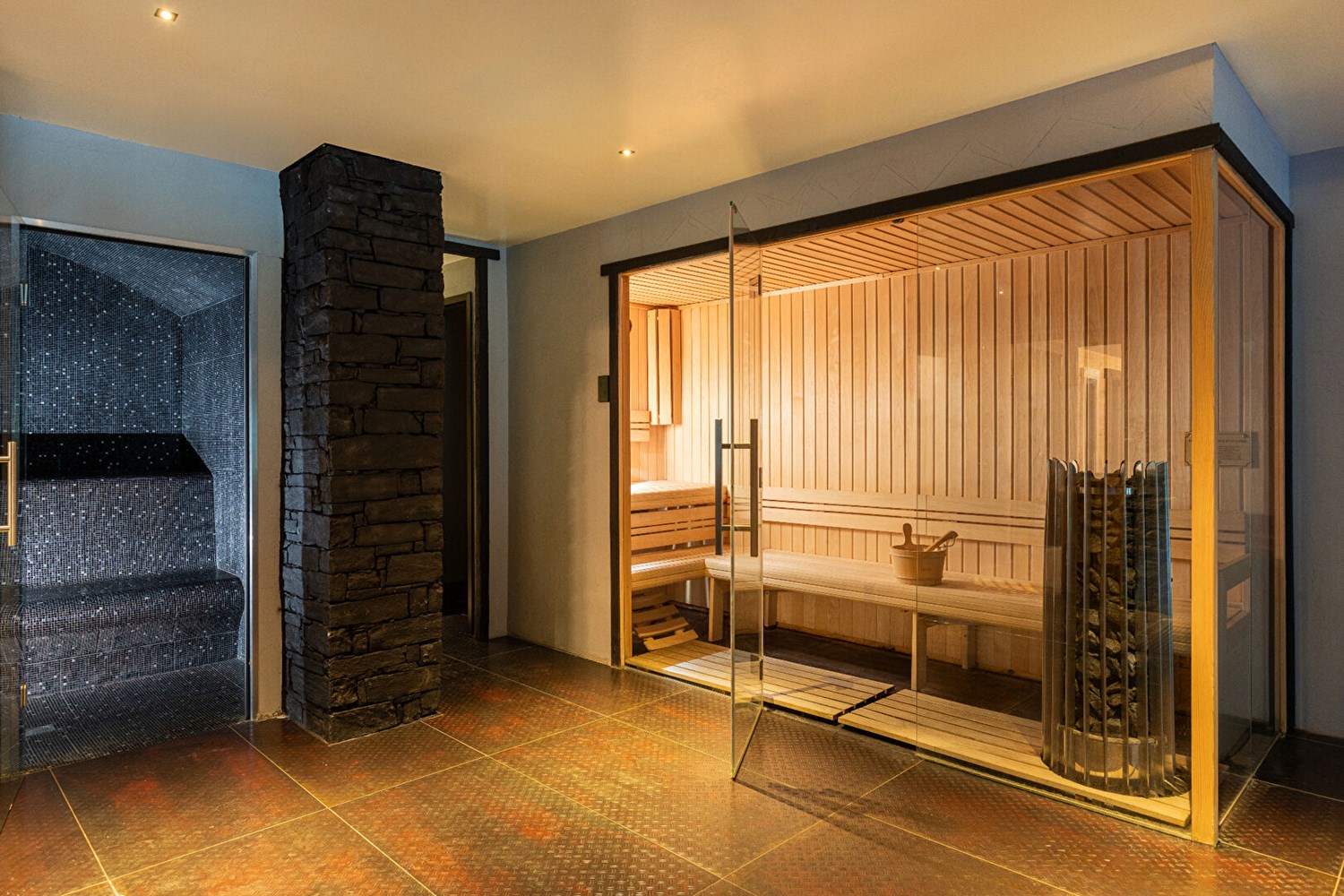 An alpine interlude with Balinese influences