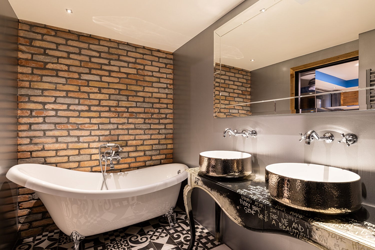 Un chalet de caractère à l'écriture artistique affirmée