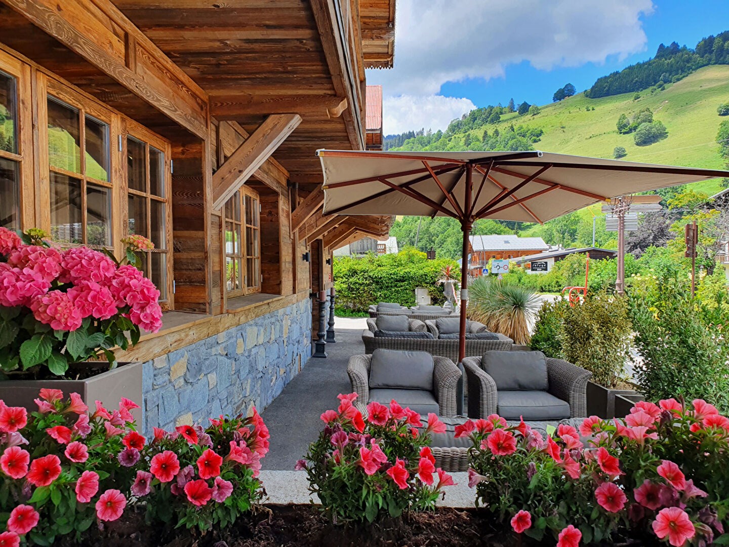 Exceptional chalet-hotel in the heart of Megève - 15 suites