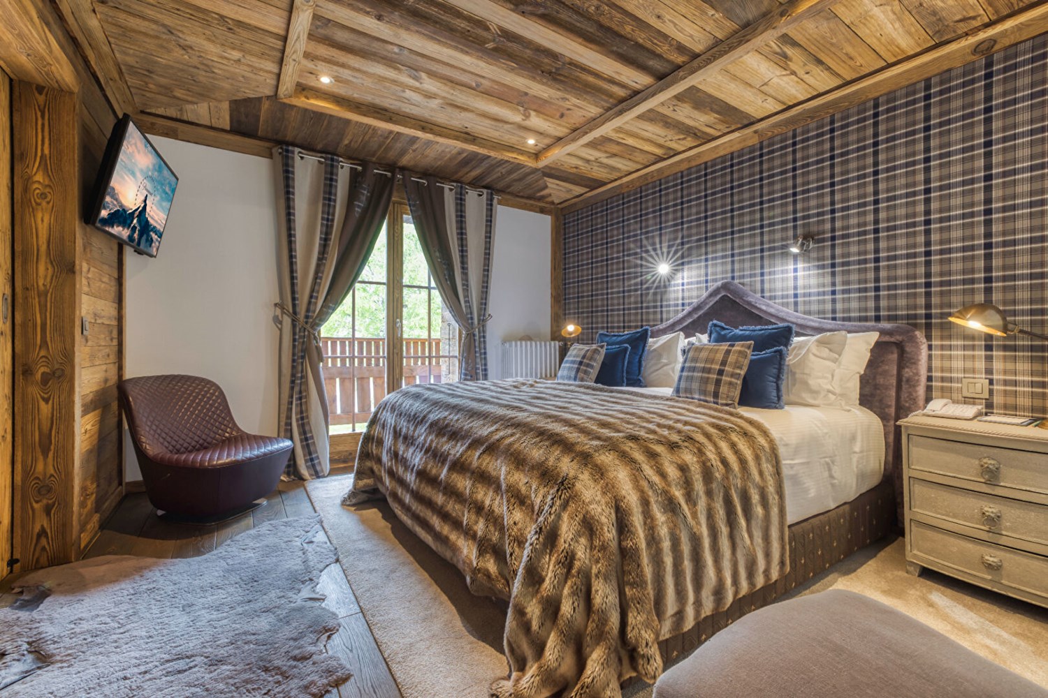Chalet-hôtel d'exception au coeur de Megève - 15 suites