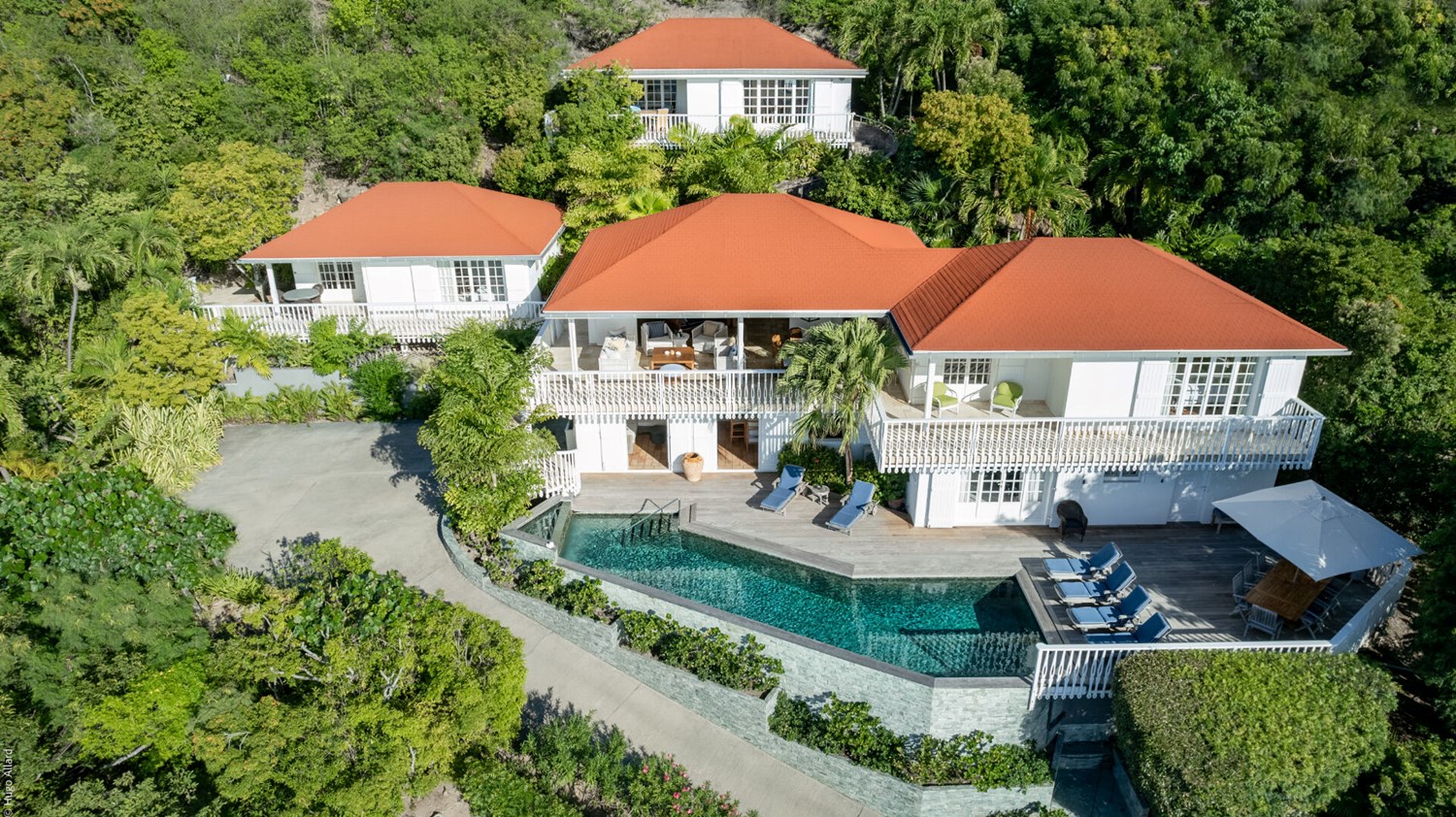 VILLA DONORA
