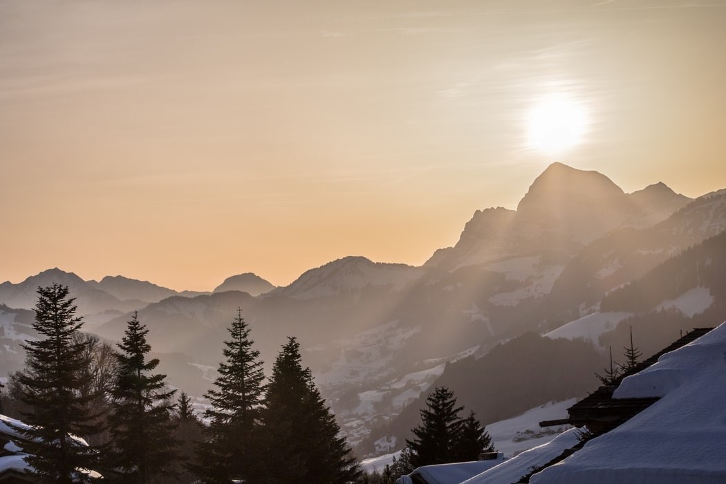 Chalet on Mont d'Arbois, alone in the world, facing the landscape