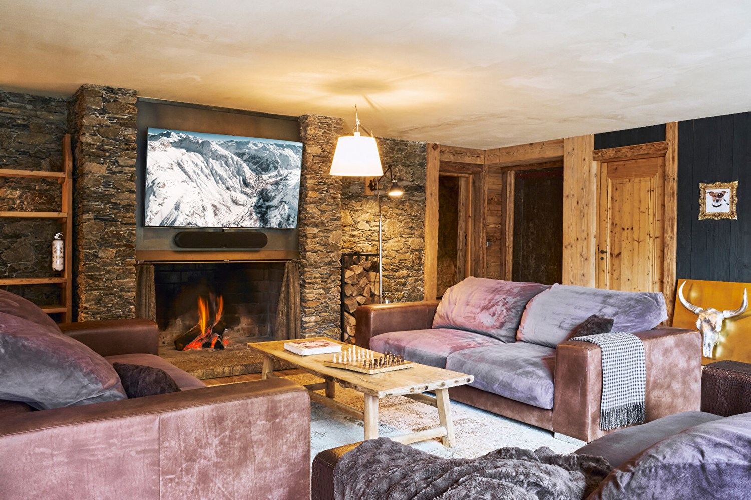 Chalet de réception avec piscine