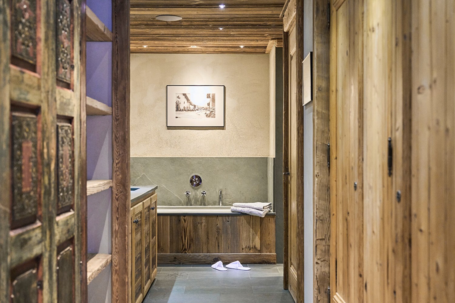 Chalet de réception avec piscine