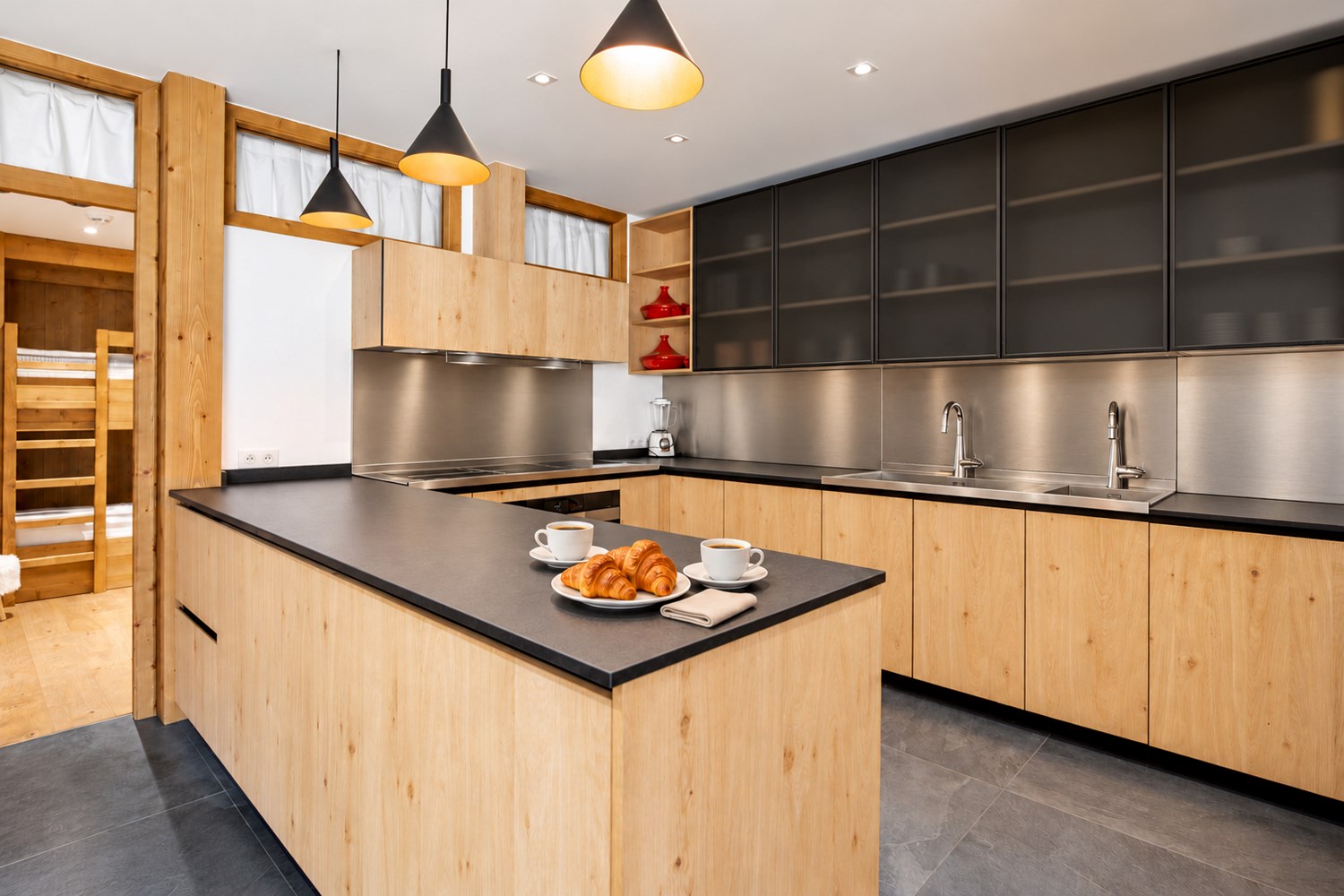 Appartement 8 pièce(s) 229.56 m2 + 20m² avec terrasse- Tignes le Lac