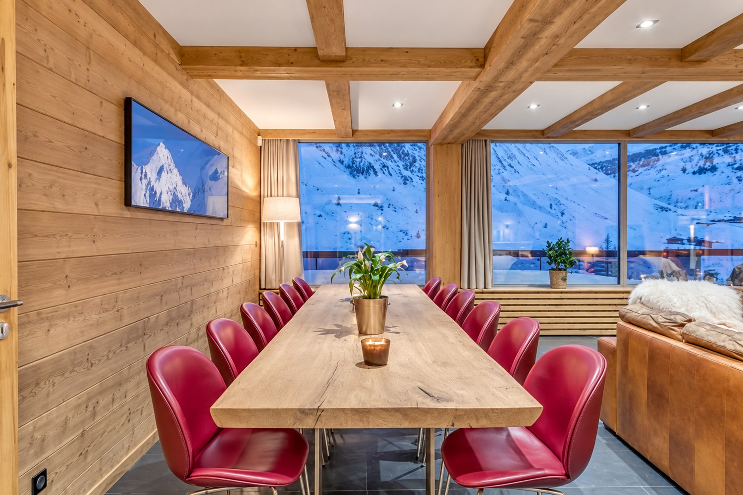 Appartement 8 pièce(s) 229.56 m2 + 20m² avec terrasse- Tignes le Lac