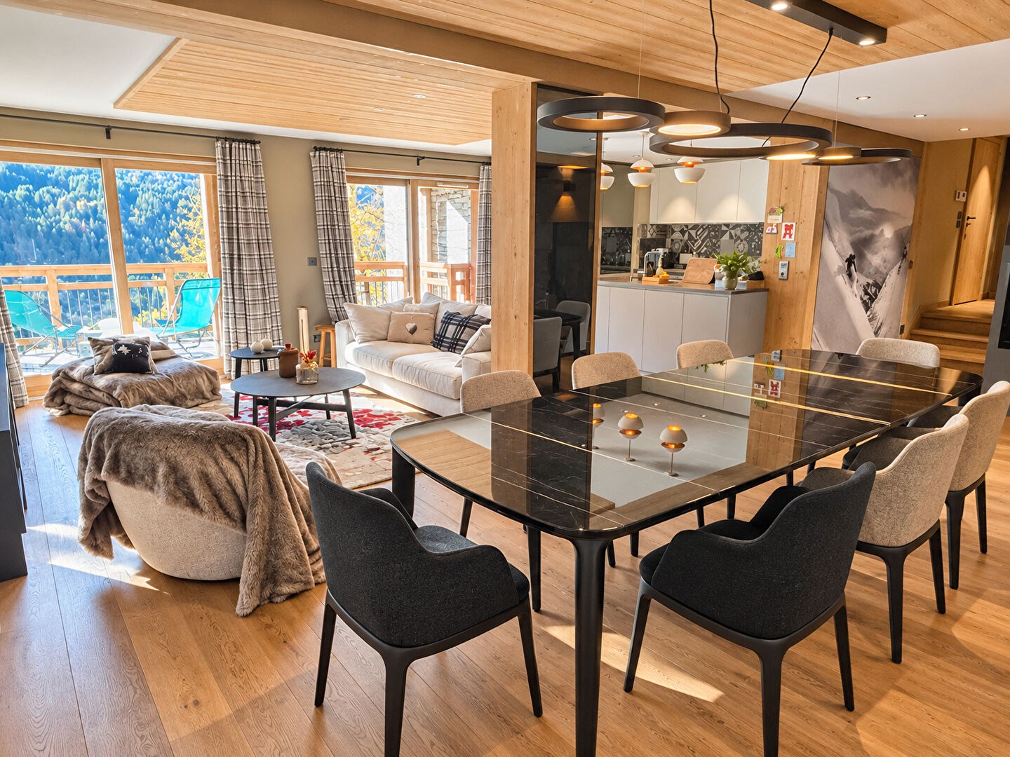 THE ELEGANCE OF A SKI-IN/SKI-OUT APARTMENT