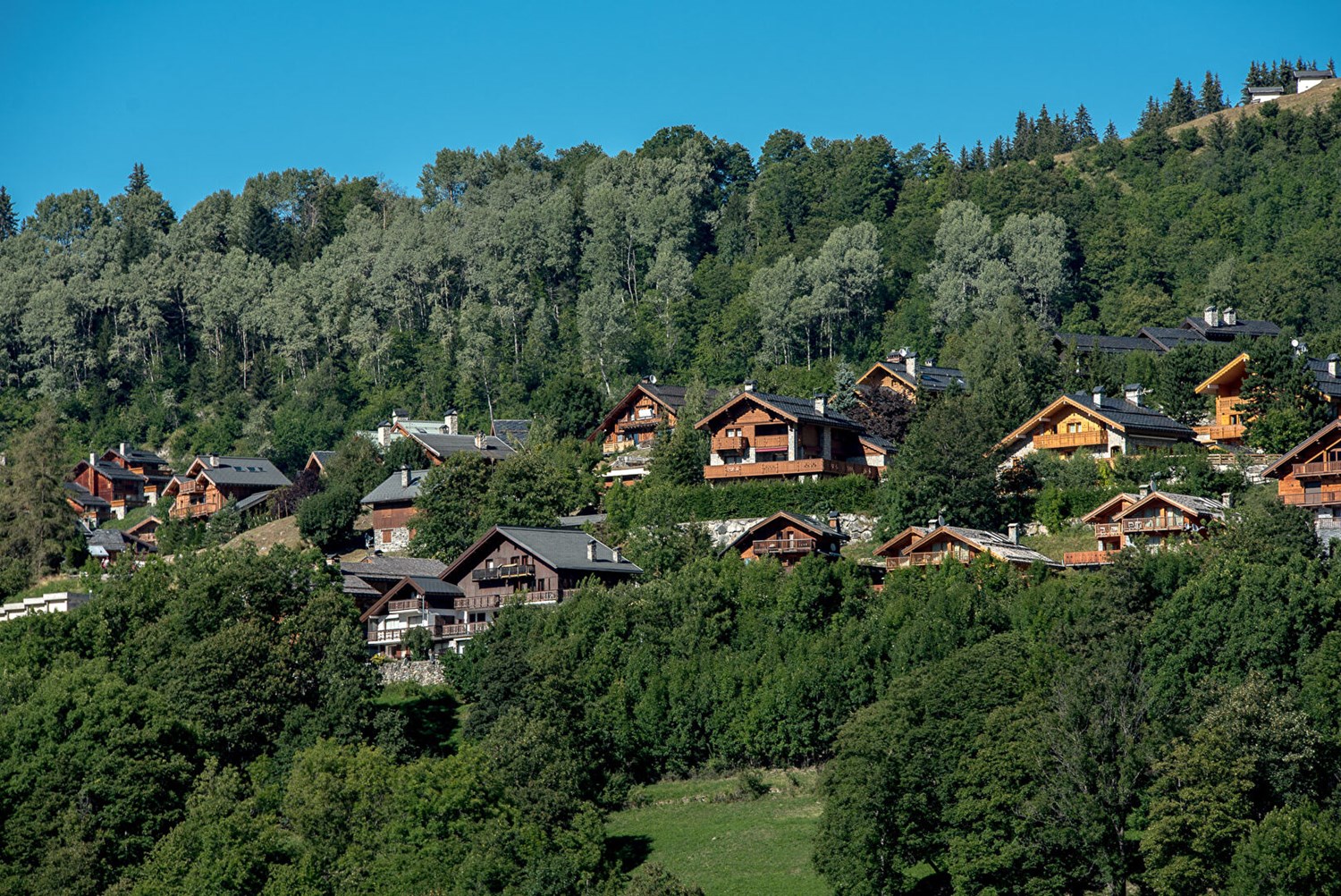 Alpine charm in the heart of Méribel Village