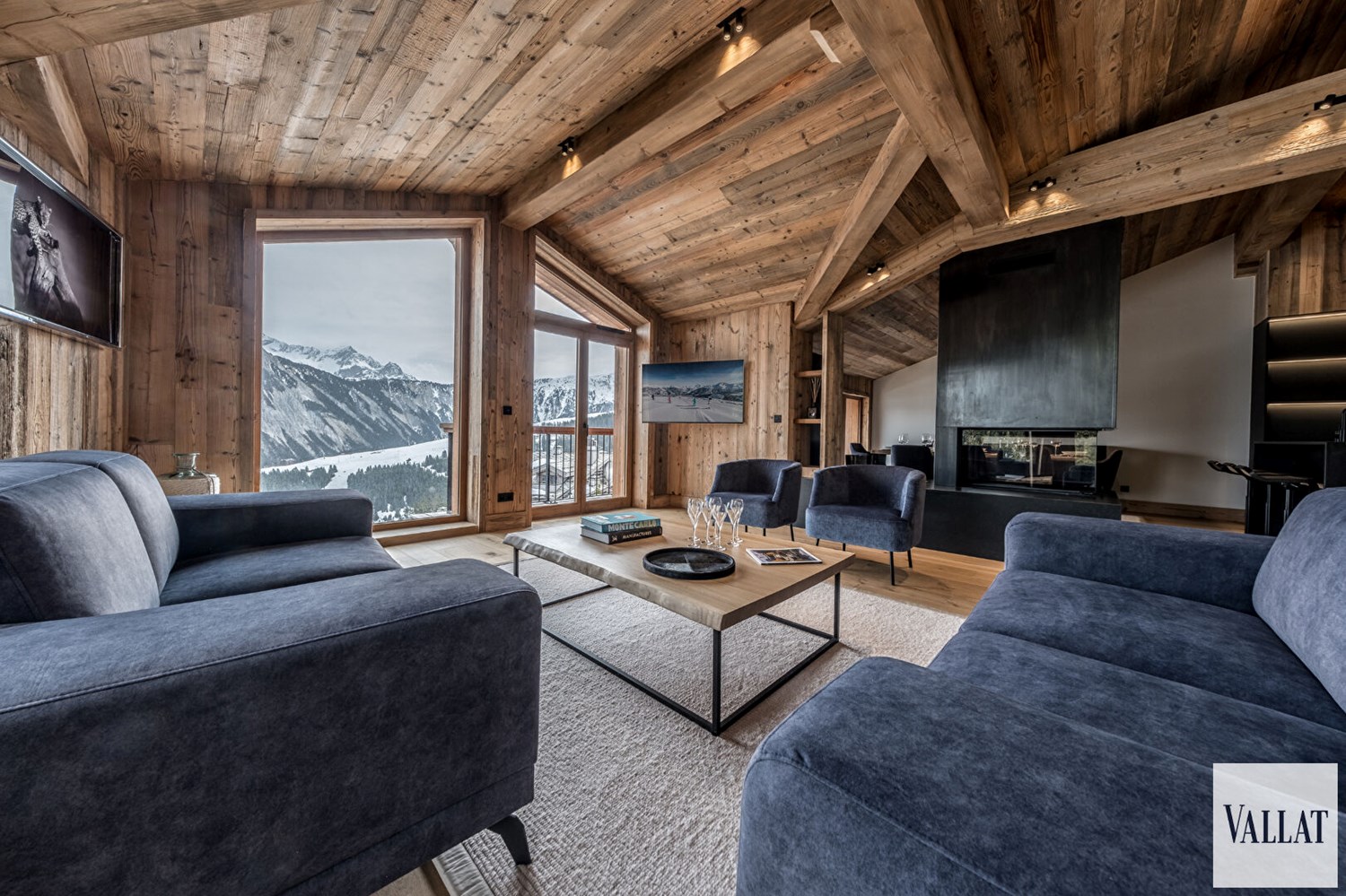 An exceptional penthouse crowning Courchevel 1850