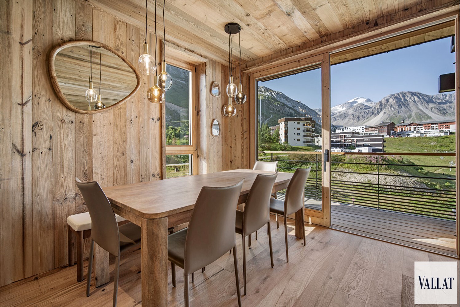 Apartment new property 4 rooms TIGNES - 90m2 2 070 000 €-1