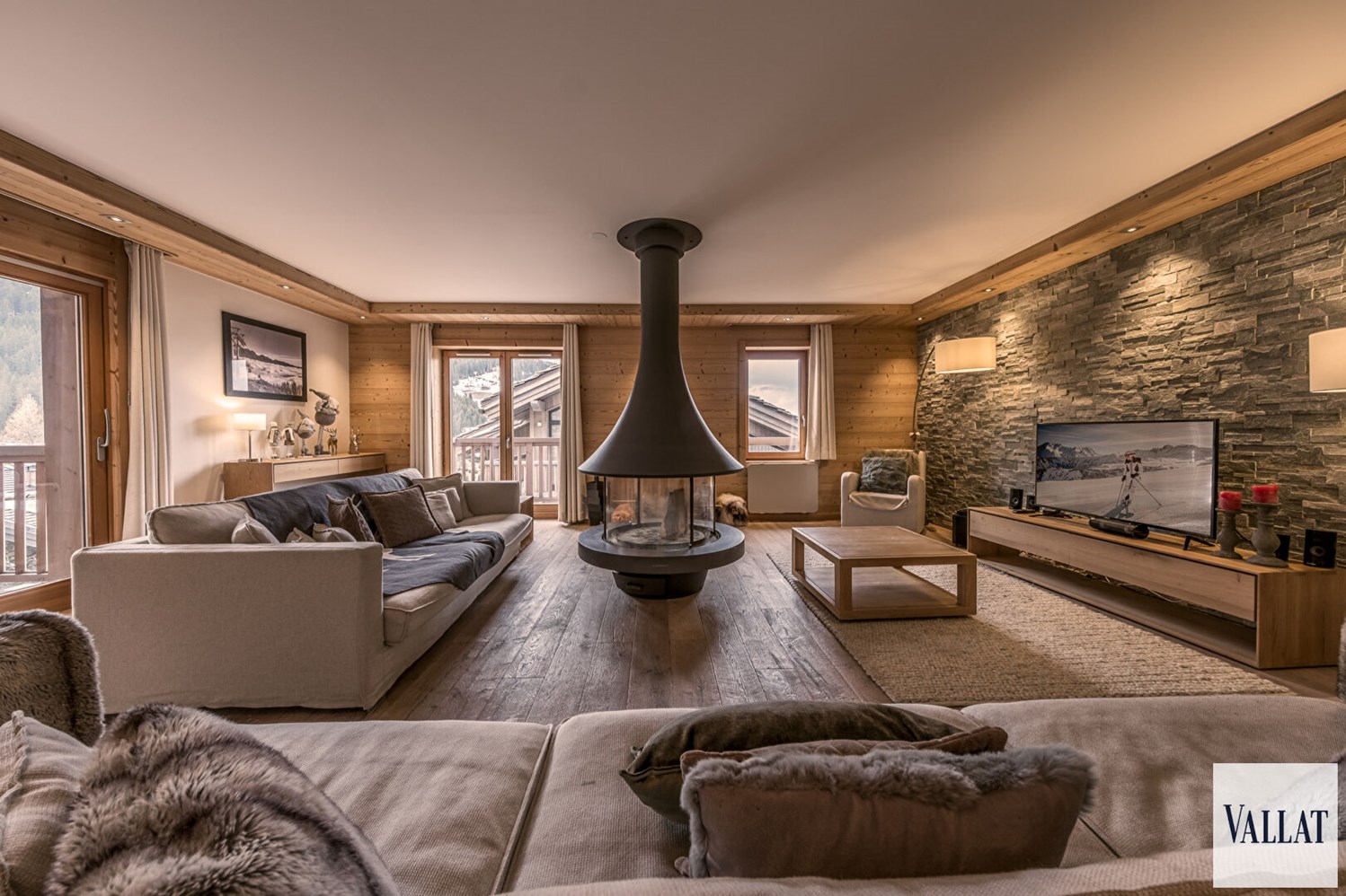 Sale apartment 4 rooms COURCHEVEL MORIOND - 137m2 2 450 000 €-1