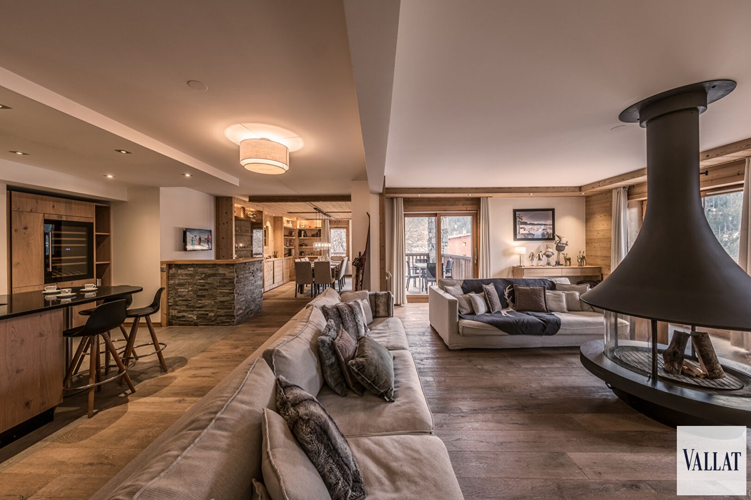 Sale apartment 4 rooms COURCHEVEL MORIOND - 137m2 2 450 000 €-1