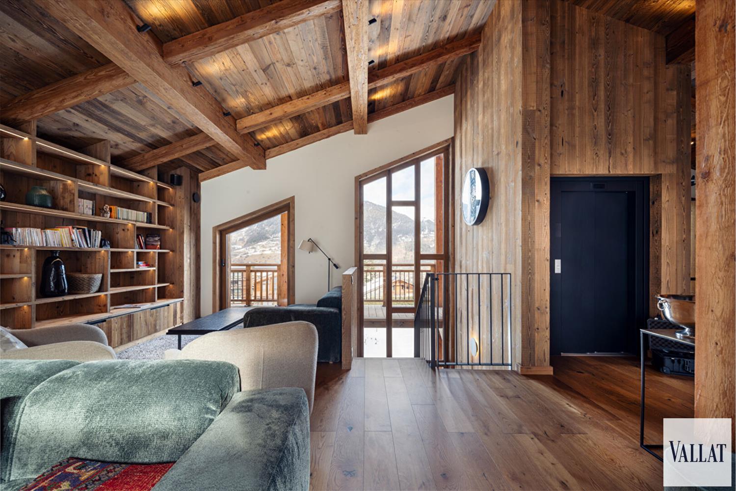 Chalet new property 6 rooms COURCHEVEL LE PRAZ - 317m2 5 460 000 €-2