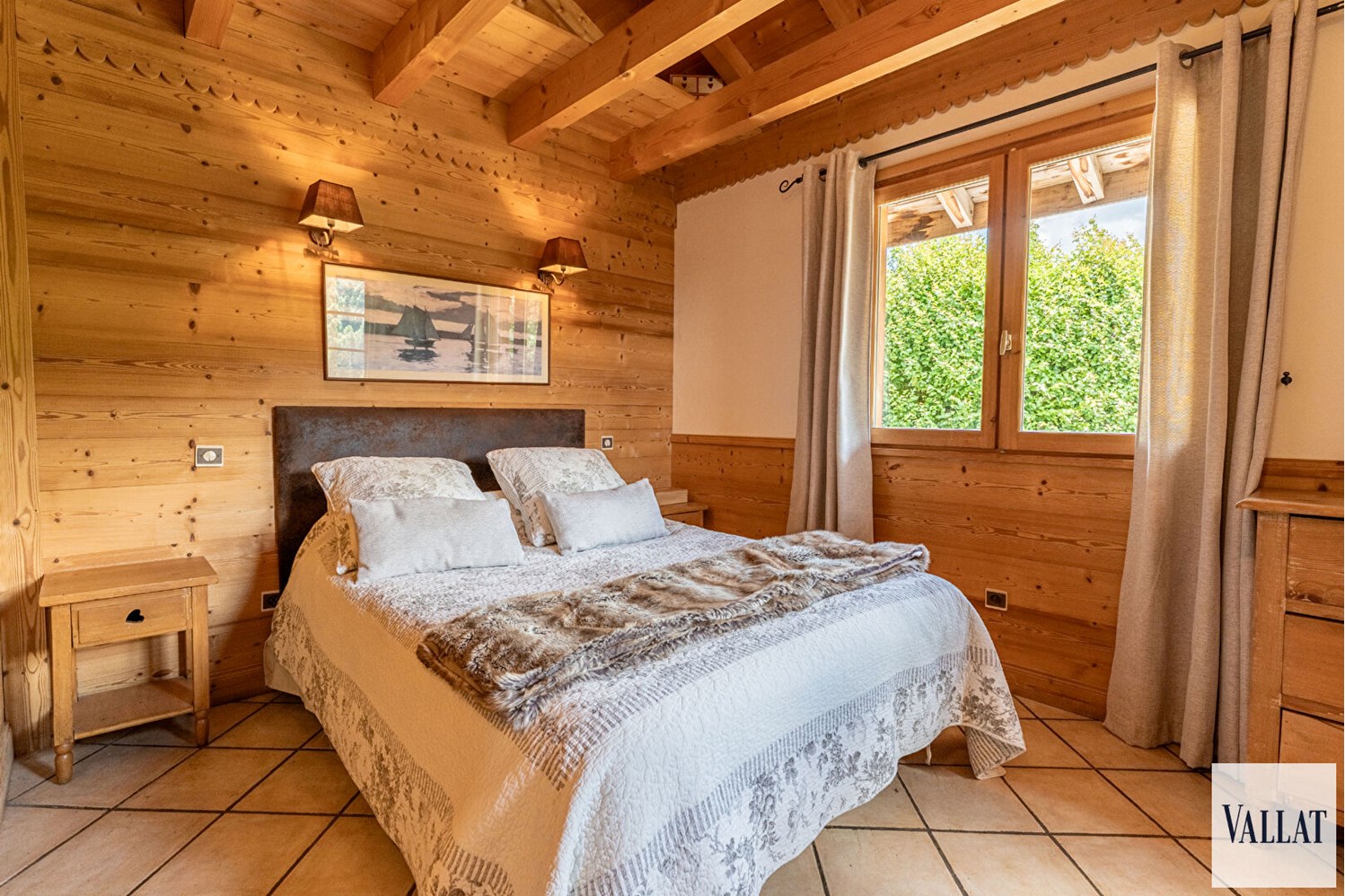 Sale chalet 7 rooms FLUMET - 205m2 1 200 000 €-4