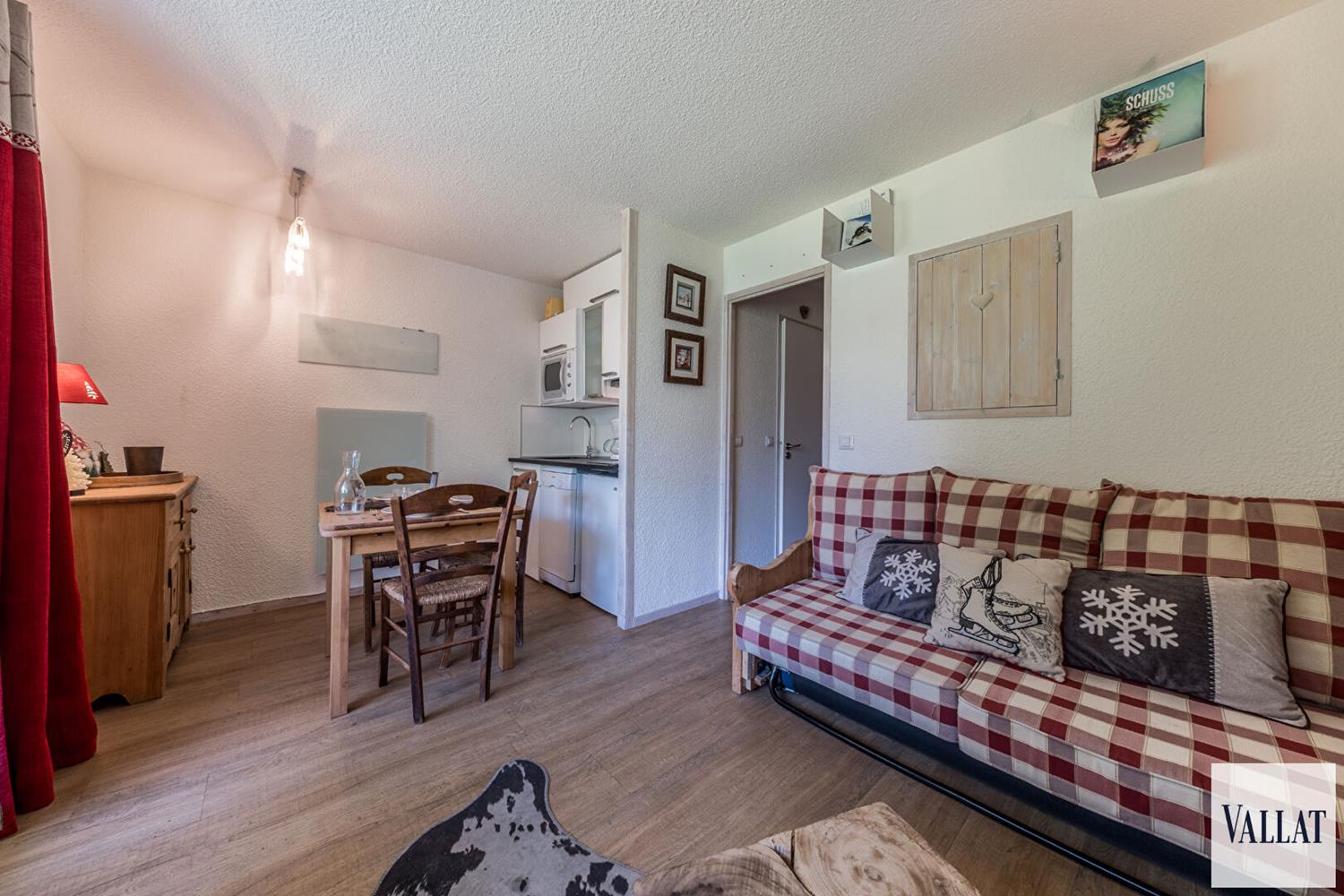 Sale apartment 3 rooms MERIBEL MOTTARET - 29.52m2 360 000 €-2