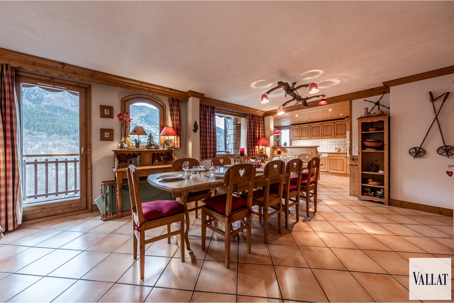 Sale apartment 6 rooms MERIBEL LES ALLUES - 125.53m2 1 995 000 €-2